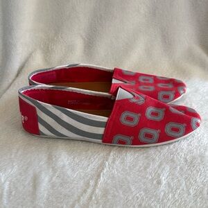 Ohio State Shoes Women’s Size‎ Large Red and Gray Patterned Slip-On Loafers